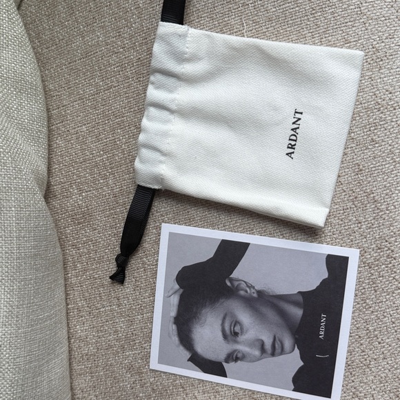 Ardant Stay Close Gold Teardrop Hoops with White Sapphire - Picture 4 of 8